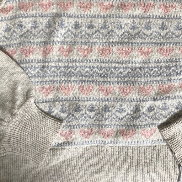 Heart sweater ✨ - Picture 9 of 10